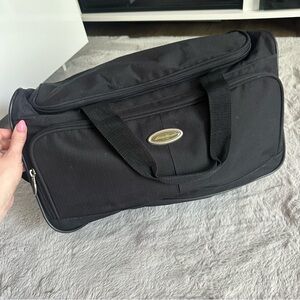 Eddie Bauer Black Duffel Bag Carry On Unisex Men’s Woman’s Tote Travel Luggage